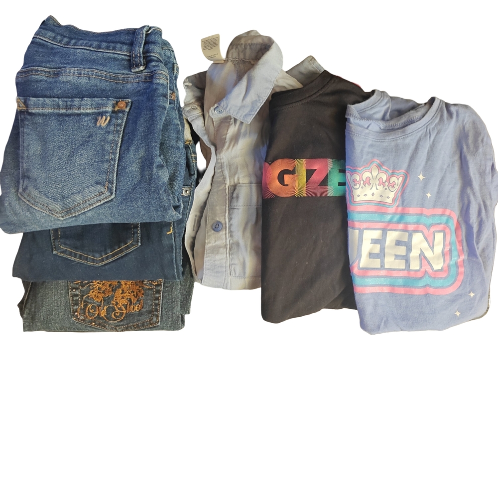 Girl (10-12) Assorted Clothing Bundle with Jeans and T-Shirts